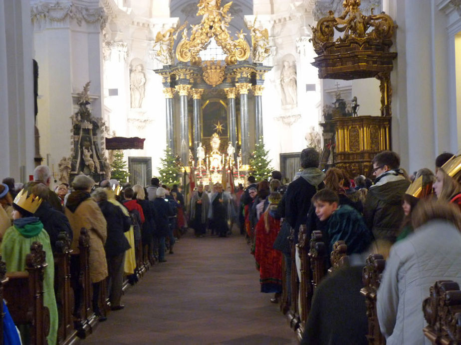 Bundesweite Eröffnung der Sternsingeraktion in Fulda (Foto: Karl-Franz Thiede)